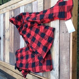 Woman's Target red and black checkered pajama set. Size M. Brand new.